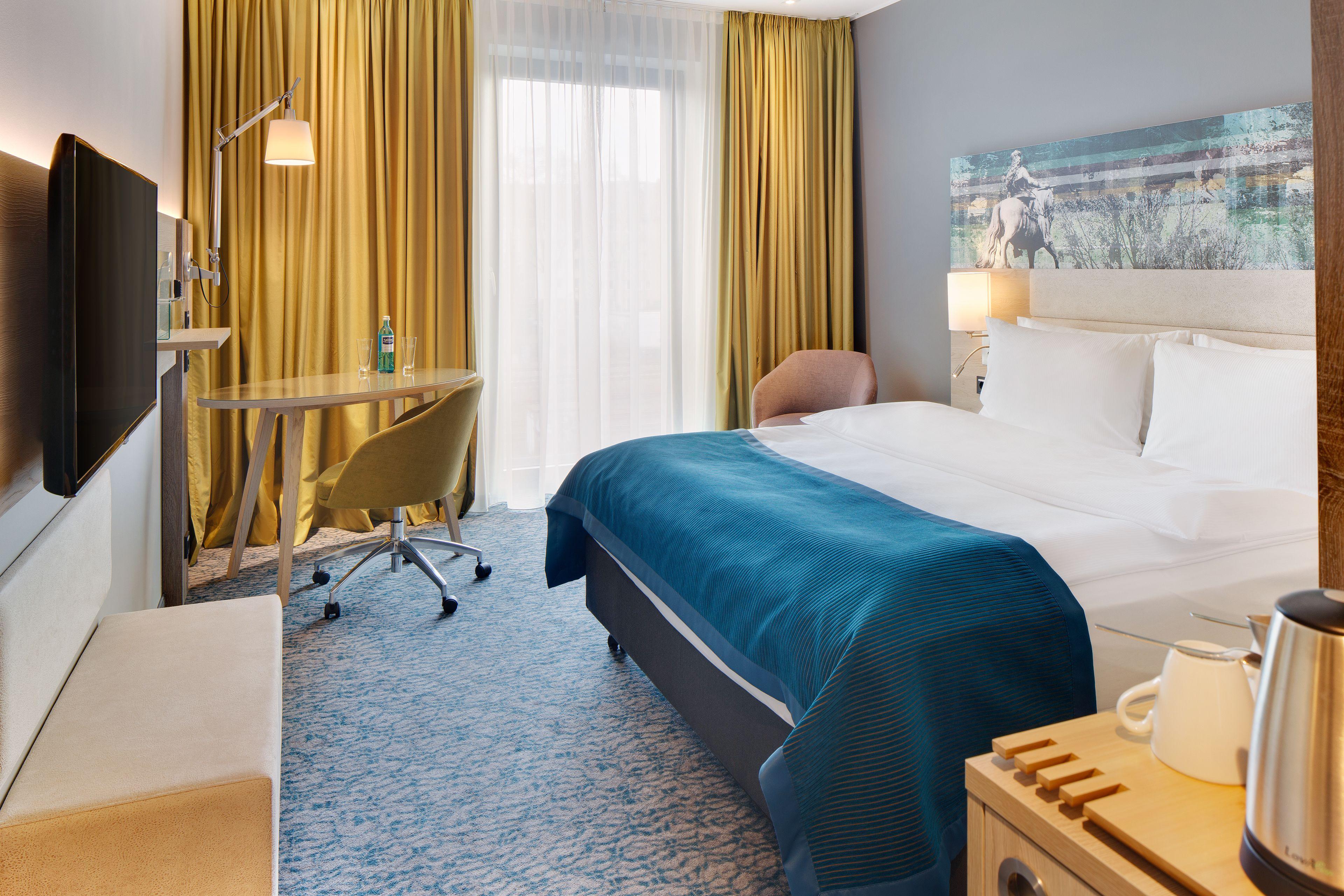 – Toulouser Allee, An Ihg 4* Düsseldorf