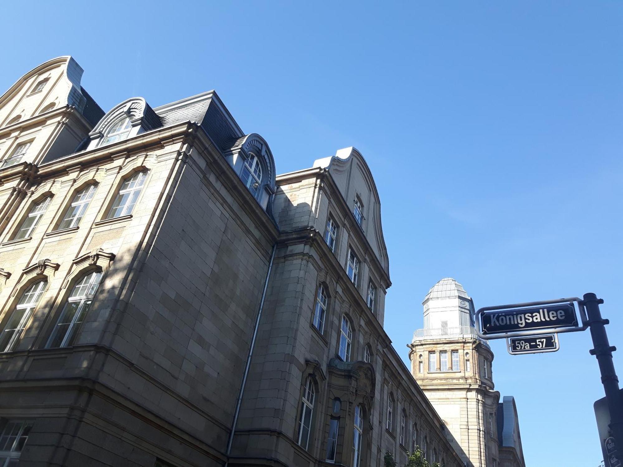 – Toulouser Allee, An Ihg Düsseldorf