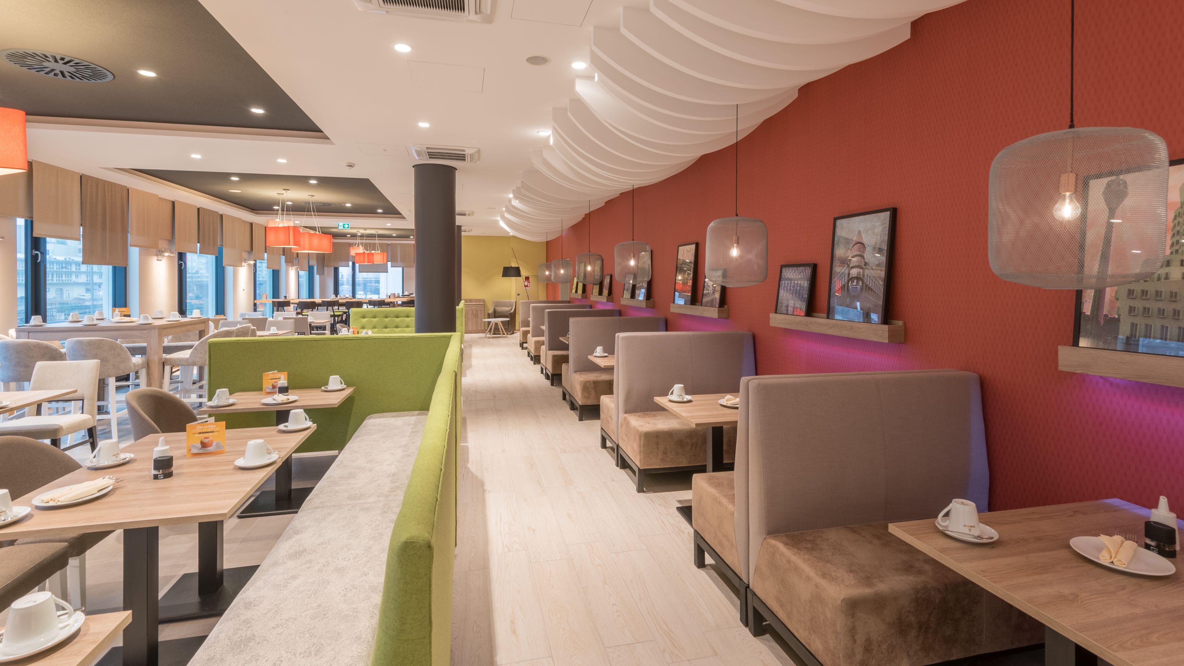 – Toulouser Allee, An Ihg 4* Düsseldorf