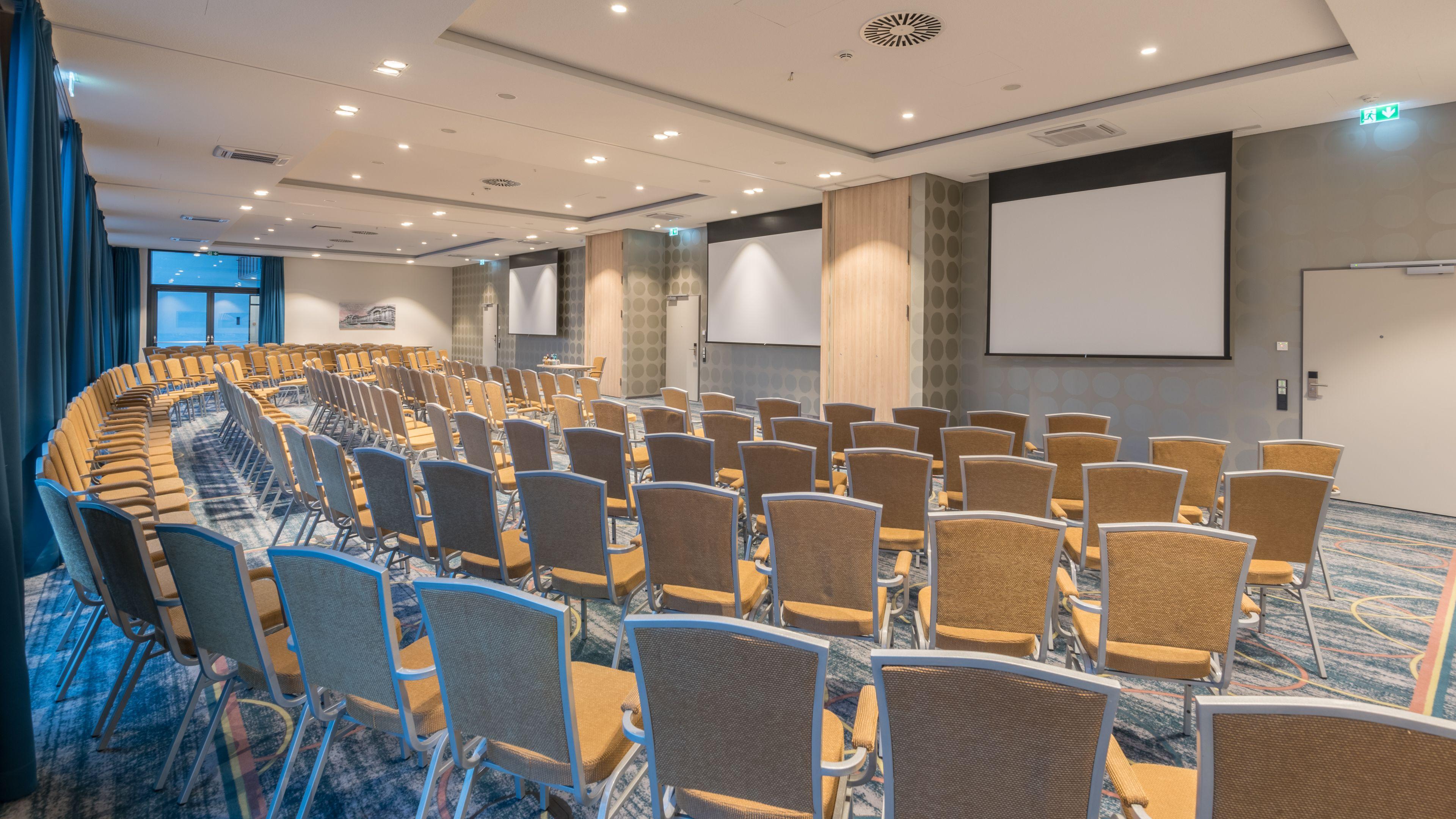 – Toulouser Allee, An Ihg 4* Düsseldorf